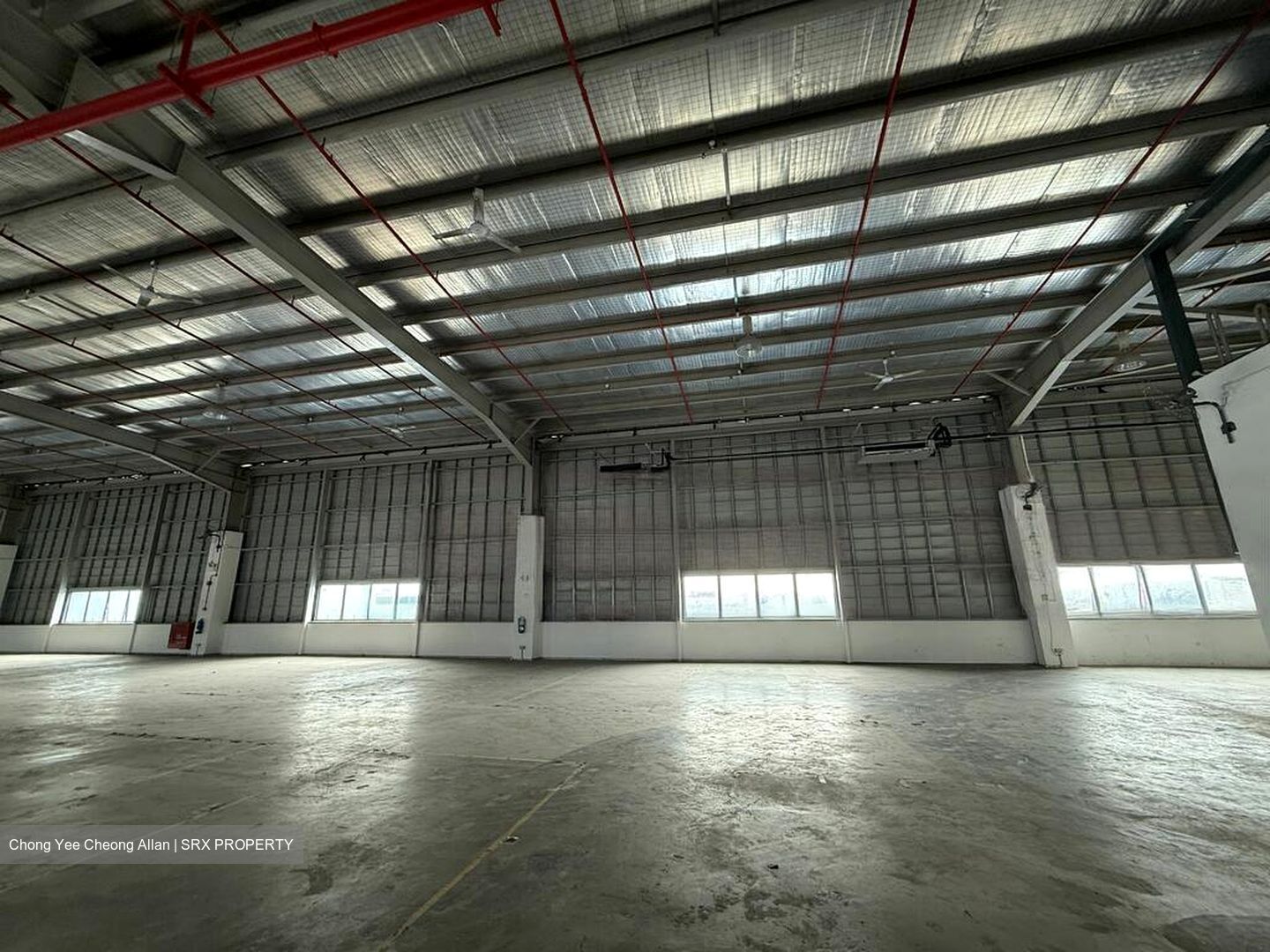 Thyssen Haniel Logistics Centre (D16), Warehouse #597569401
